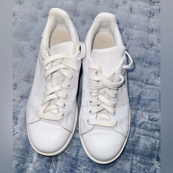 Adidas Stan Smith triple white for men’s size 5.5 main image 2